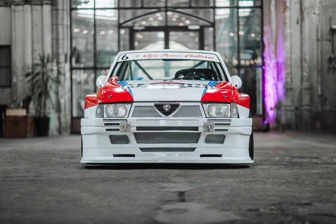 1990 Alfa Romeo 75/Milano - Image 4 of 31