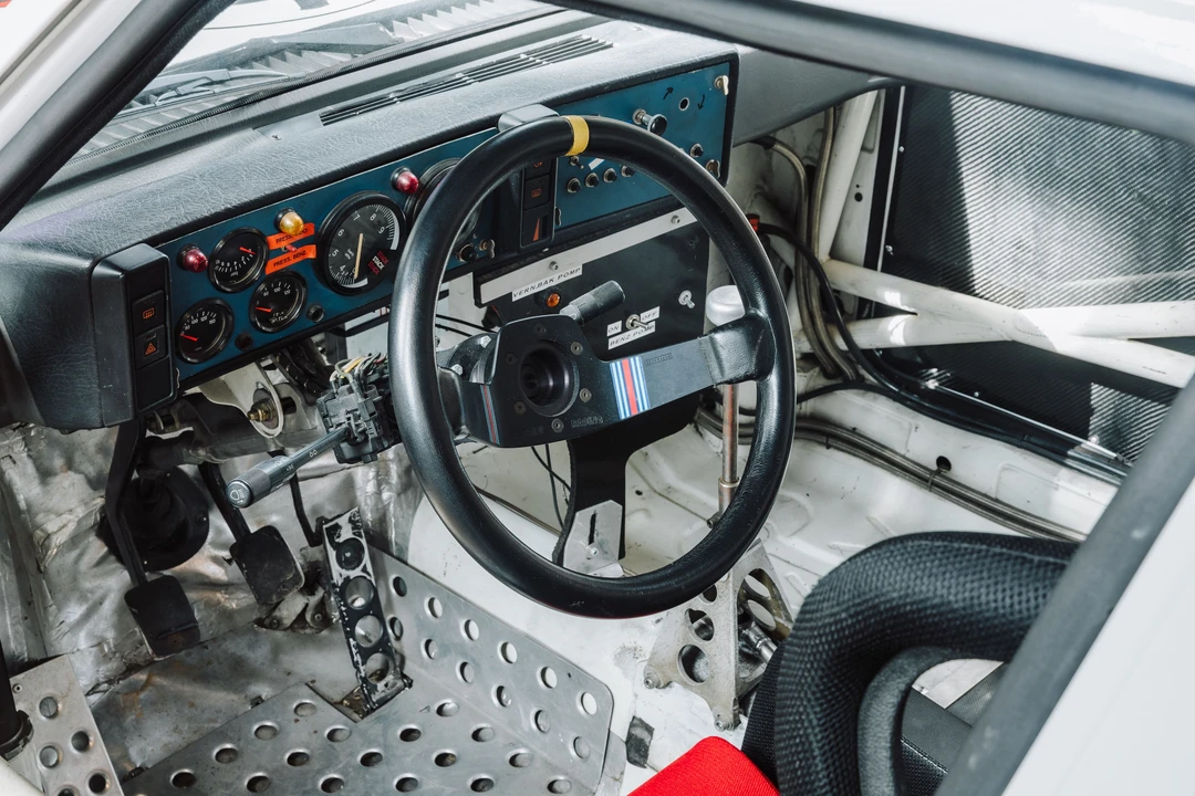 1990 Alfa Romeo 75/Milano - Image 11 of 31