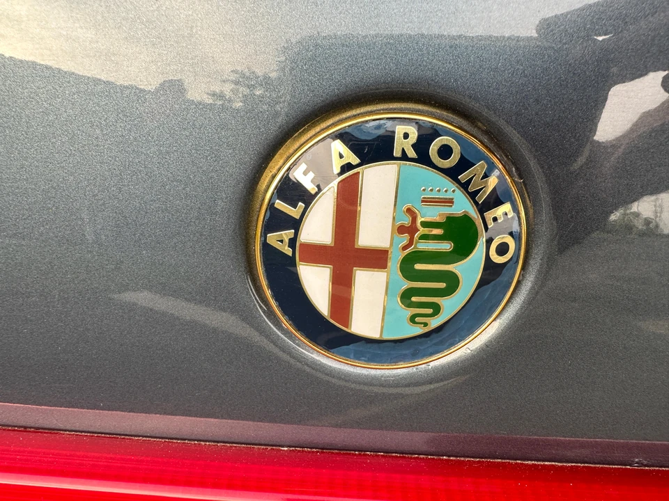 1990 Alfa Romeo 75/Milano - Image 24 of 31