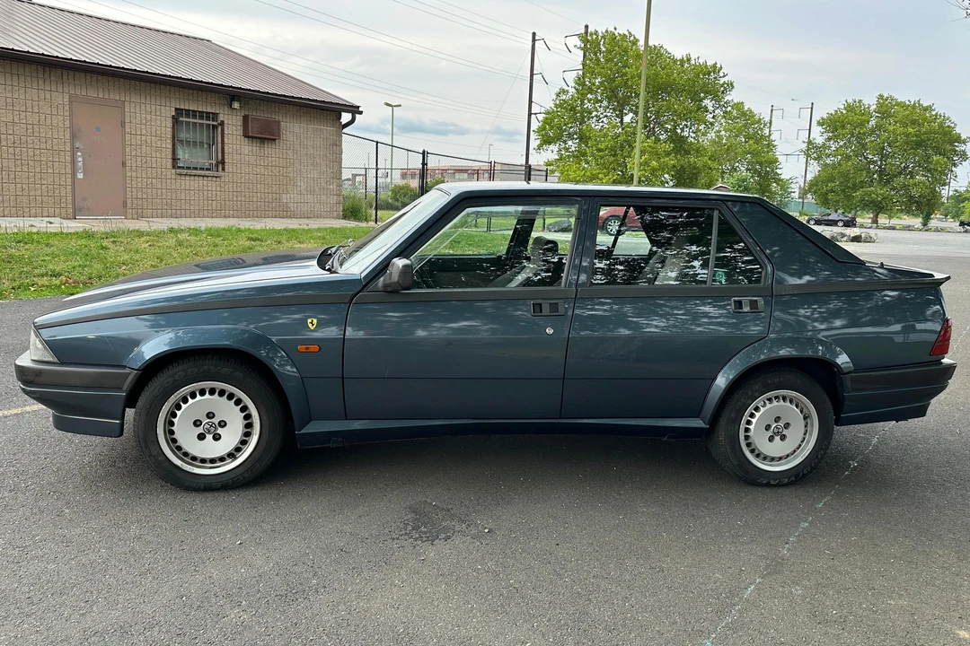 1990 Alfa Romeo 75/Milano - Image 7 of 31