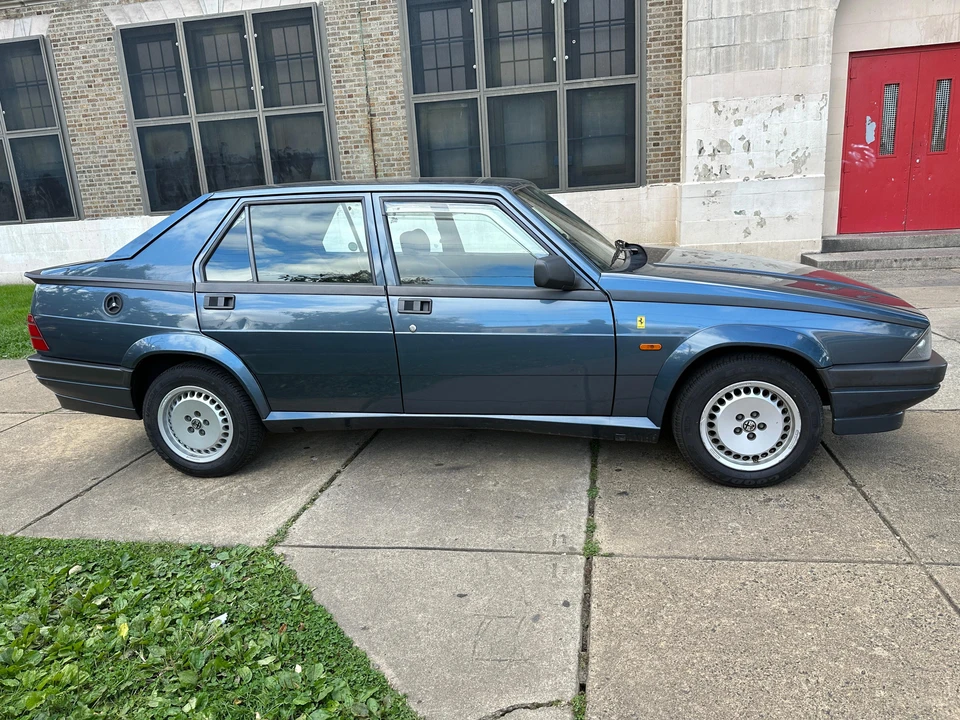 1990 Alfa Romeo 75/Milano - Image 15 of 31