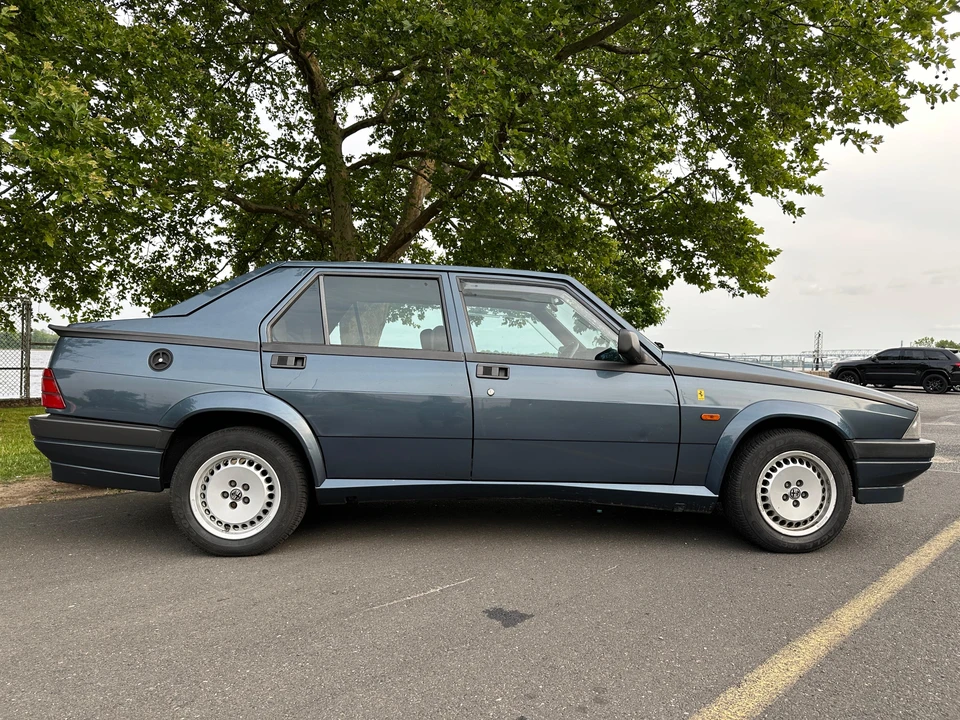 1990 Alfa Romeo 75/Milano - Image 18 of 31
