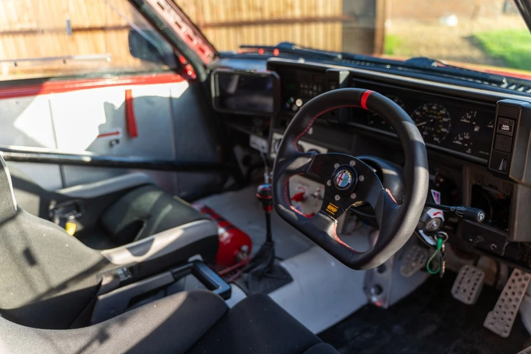 1990 Alfa Romeo 75/Milano - Image 15 of 30