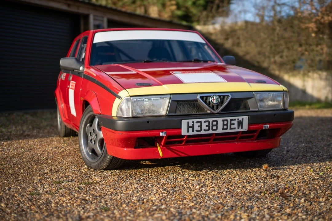 1990 Alfa Romeo 75/Milano - Image 9 of 30