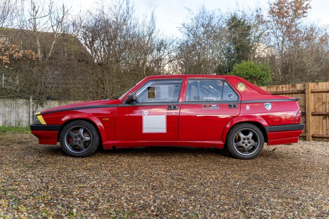 1990 Alfa Romeo 75/Milano - Image 8 of 30
