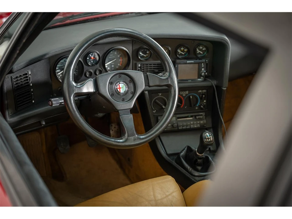 1990 Alfa Romeo SZ - Image 10 of 31