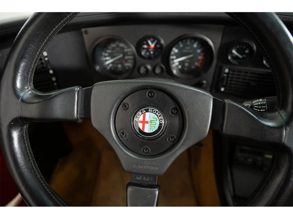 1990 Alfa Romeo SZ - Image 11 of 31