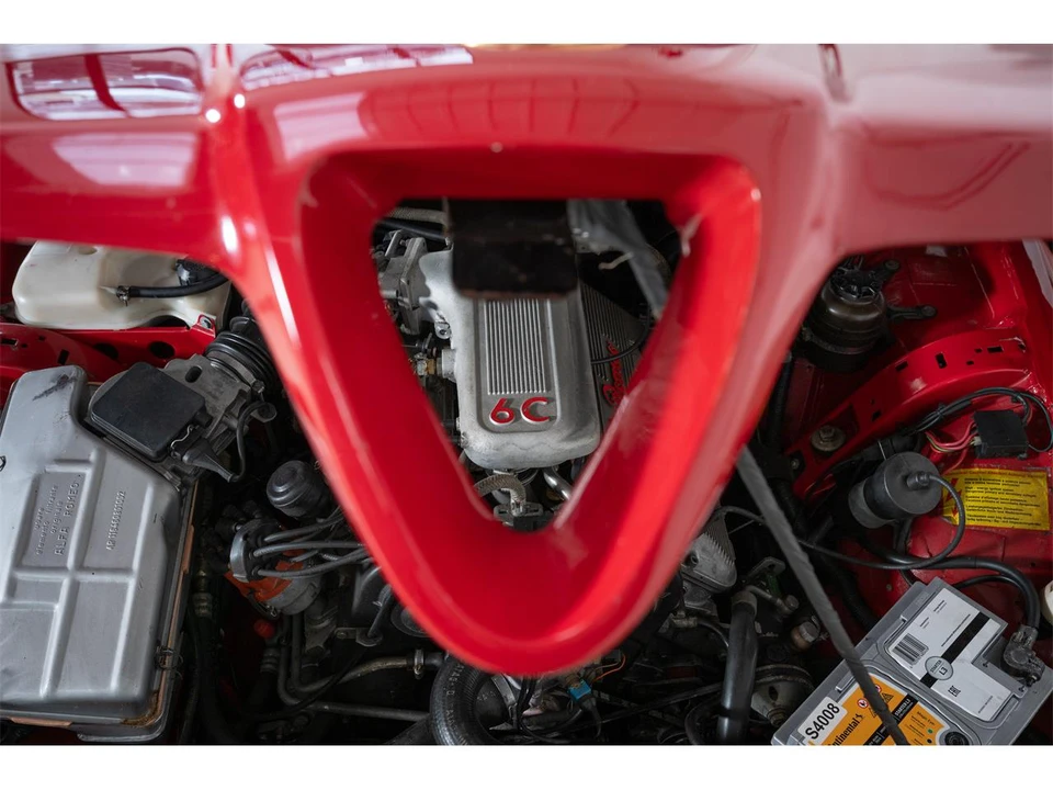 1990 Alfa Romeo SZ - Image 29 of 31