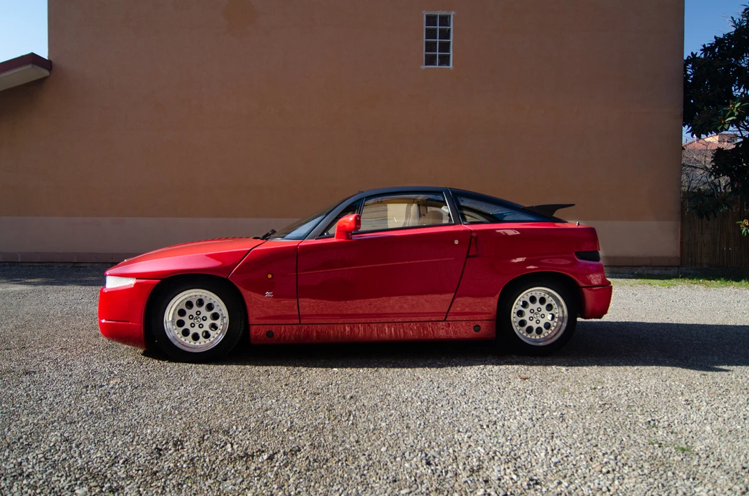 1996 Alfa Romeo SZ - Image 9 of 31