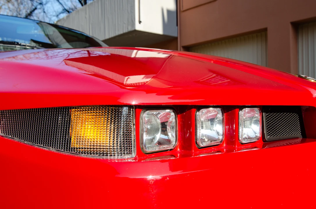 1996 Alfa Romeo SZ - Image 18 of 31