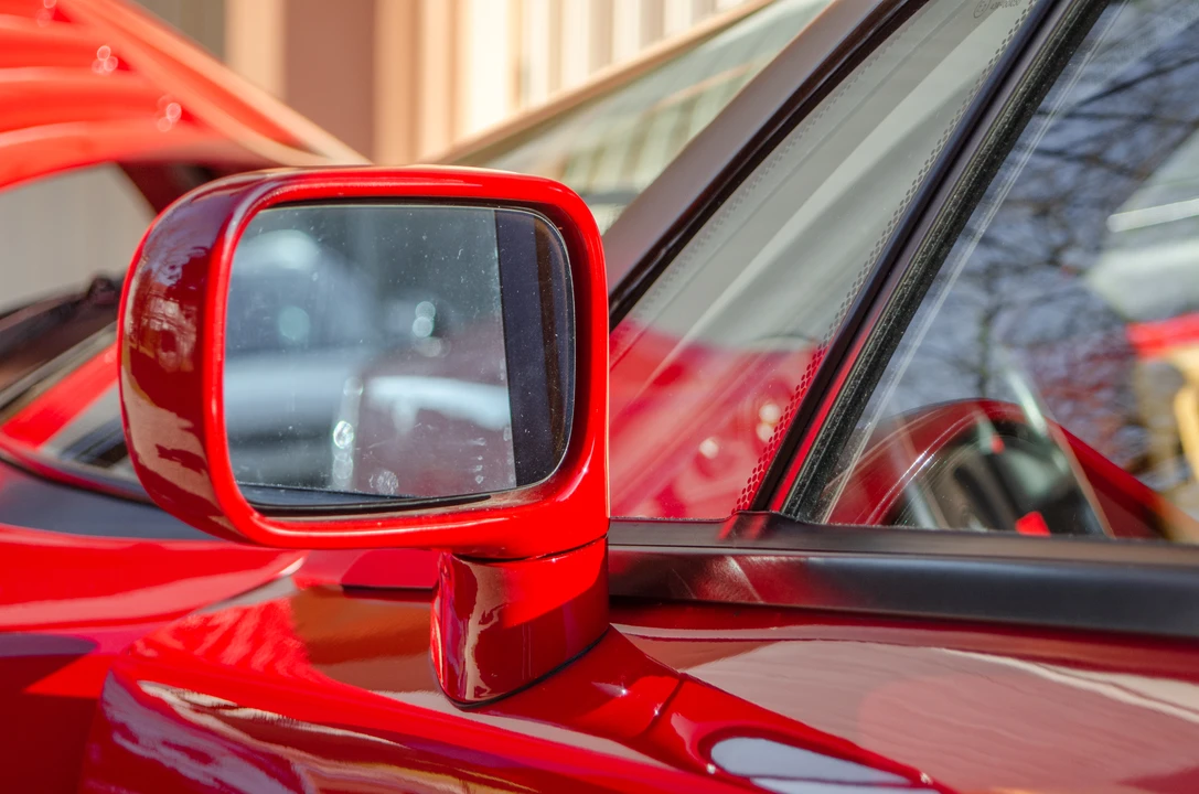 1996 Alfa Romeo SZ - Image 23 of 31