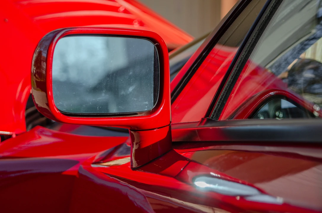 1996 Alfa Romeo SZ - Image 24 of 31