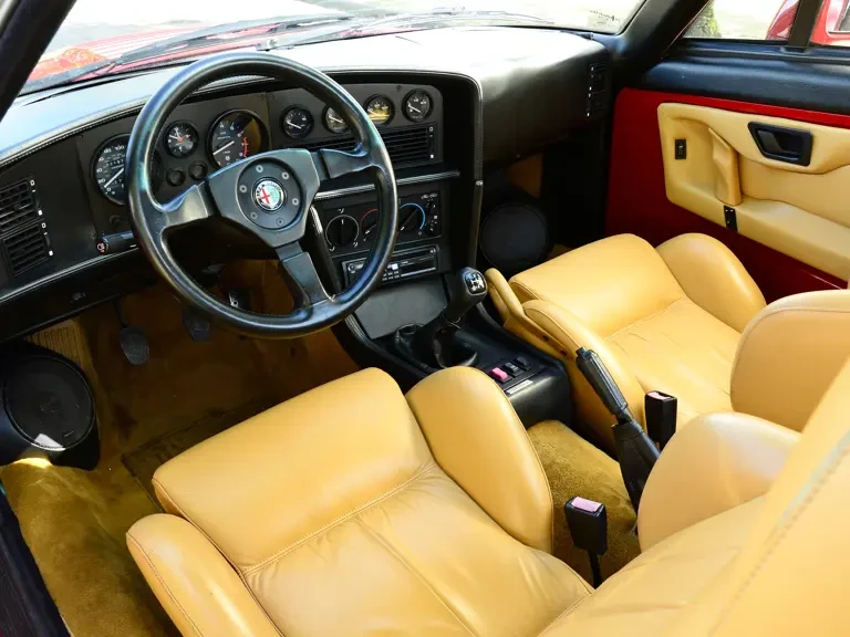 1990 Alfa Romeo SZ - Image 5 of 13