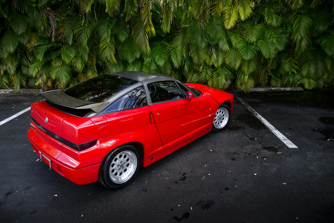 1990 Alfa Romeo SZ - Image 12 of 31