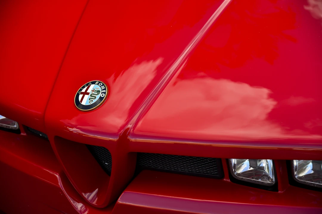 1990 Alfa Romeo SZ - Image 19 of 31