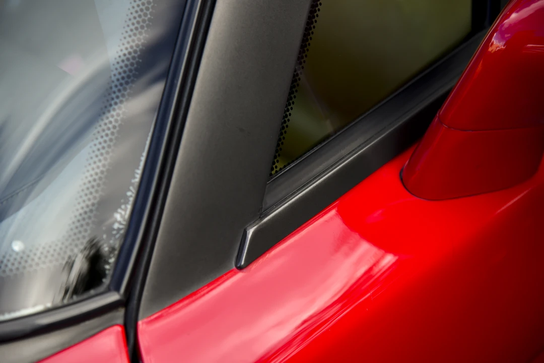 1990 Alfa Romeo SZ - Image 21 of 31