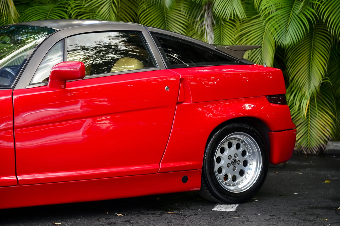 1990 Alfa Romeo SZ - Image 22 of 31