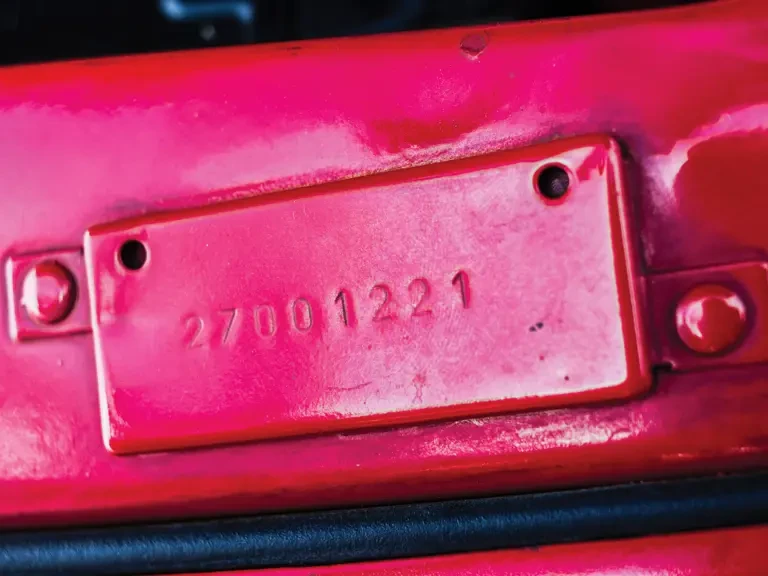 1990 Alfa Romeo SZ - Image 22 of 31