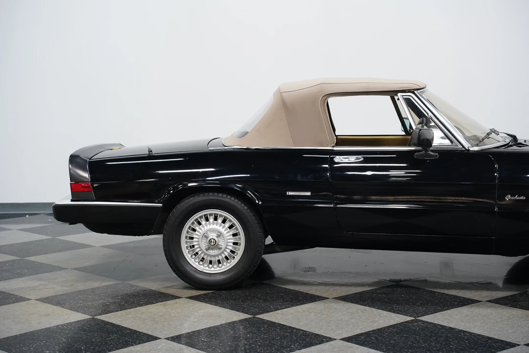 1990 Alfa Romeo Series 4 - Image 29 of 31