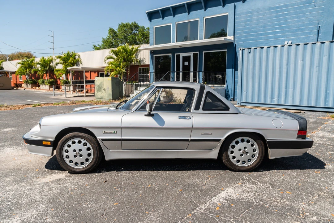 1990 Alfa Romeo Series 4 - Image 2 of 31