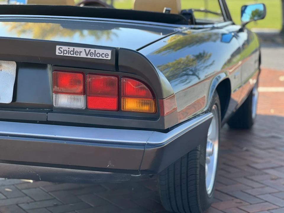 1990 Alfa Romeo Series 4 - Image 29 of 31