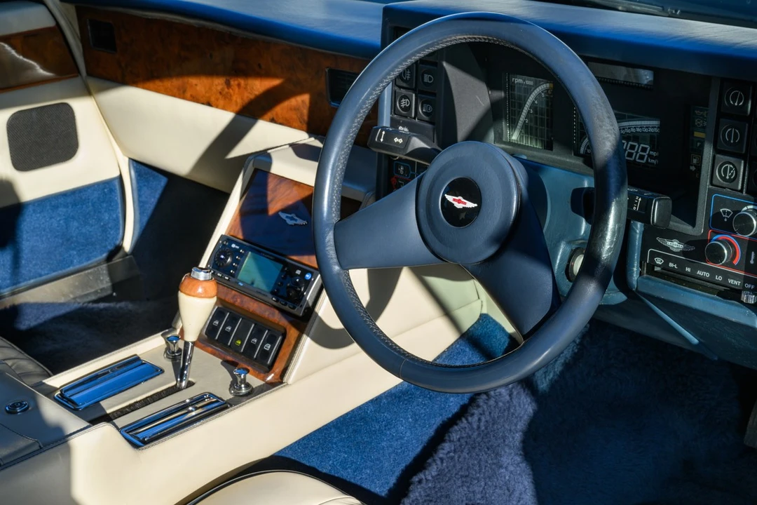 1990 Aston Martin Lagonda - Image 26 of 30