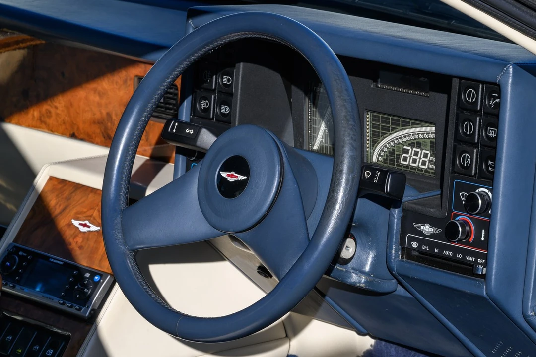 1990 Aston Martin Lagonda - Image 22 of 30