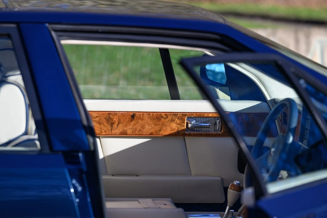 1990 Aston Martin Lagonda - Image 23 of 30