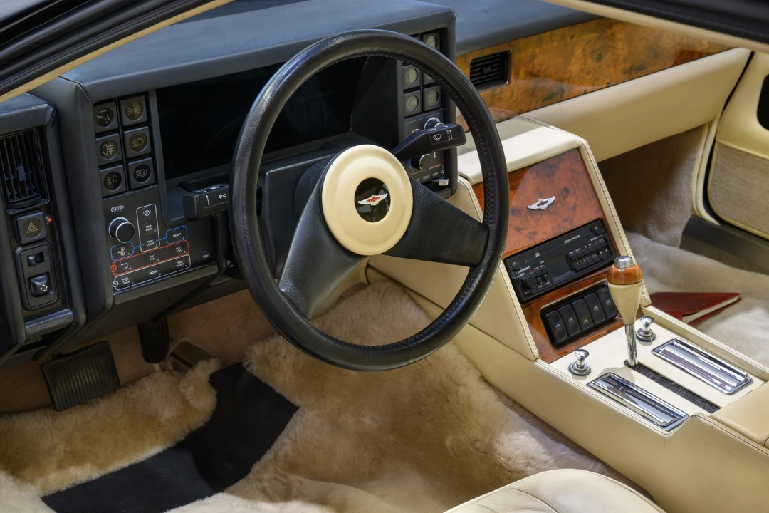 1990 Aston Martin Lagonda - Image 12 of 31