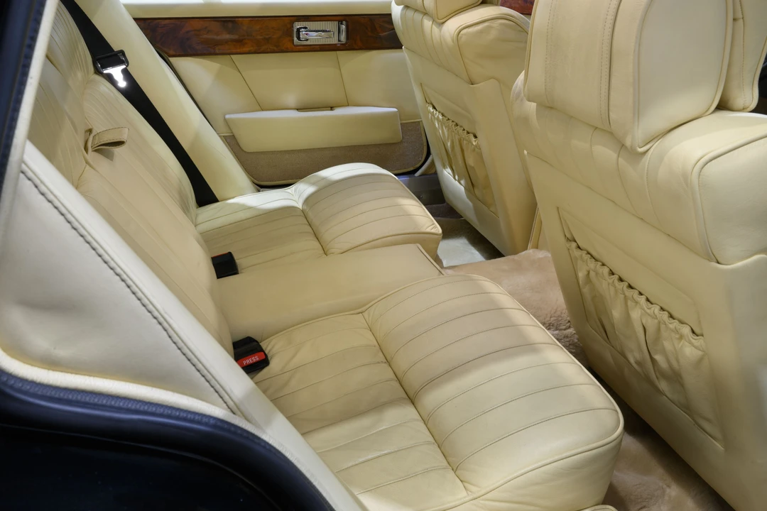 1990 Aston Martin Lagonda - Image 23 of 31