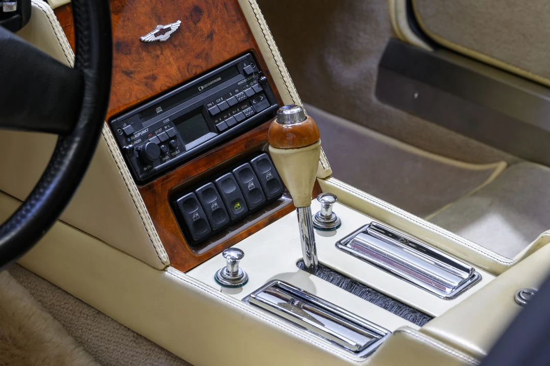 1990 Aston Martin Lagonda - Image 18 of 31