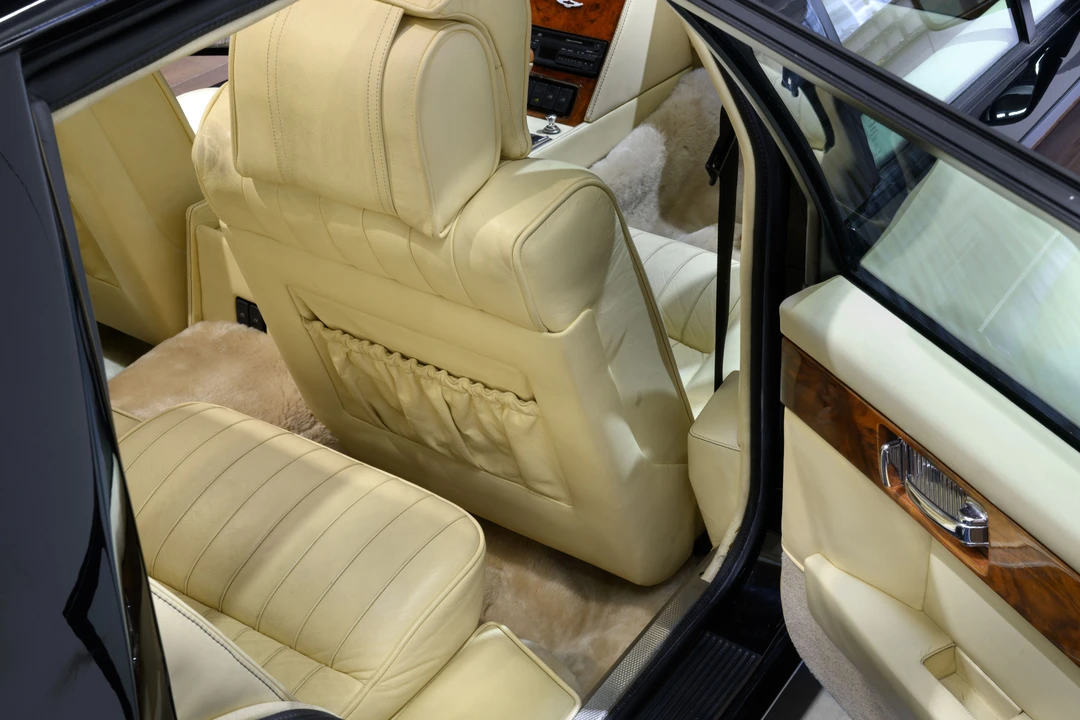 1990 Aston Martin Lagonda - Image 24 of 31