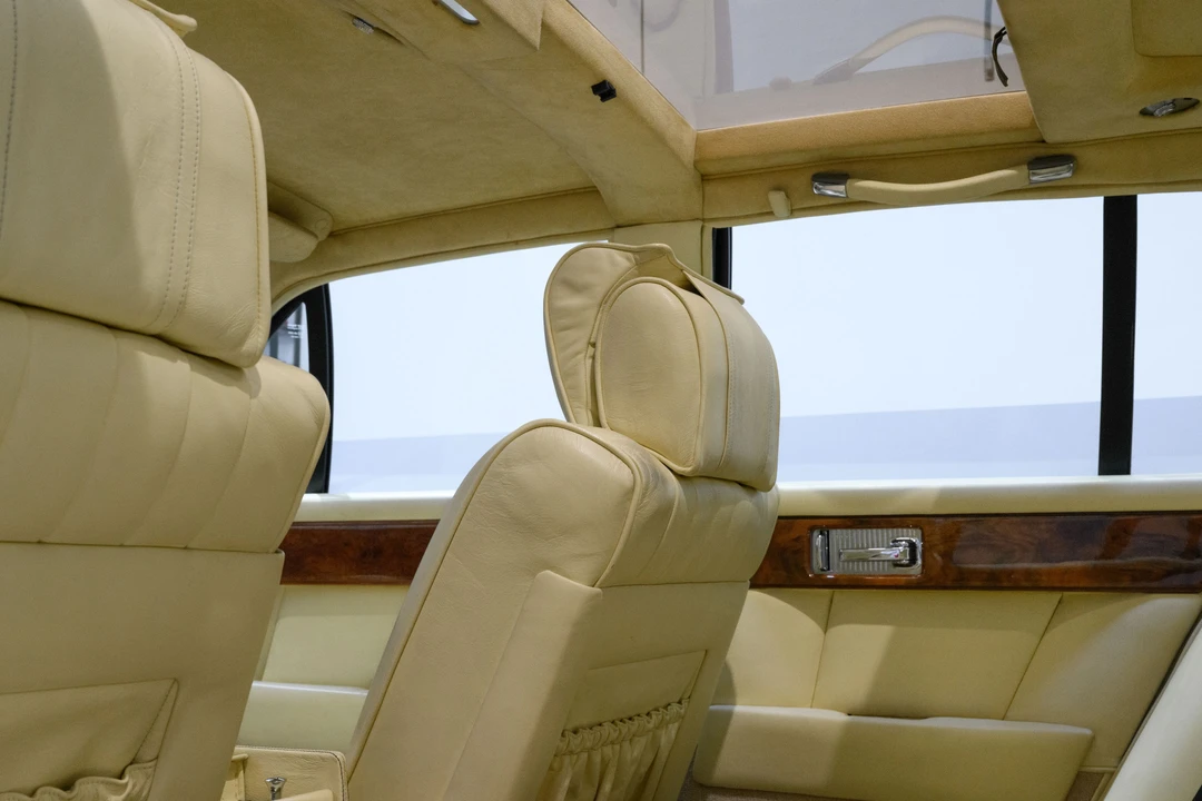 1990 Aston Martin Lagonda - Image 25 of 31