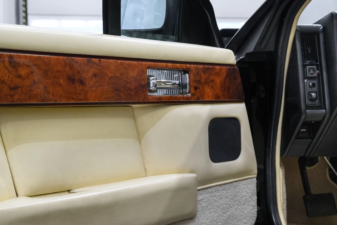 1990 Aston Martin Lagonda - Image 21 of 31
