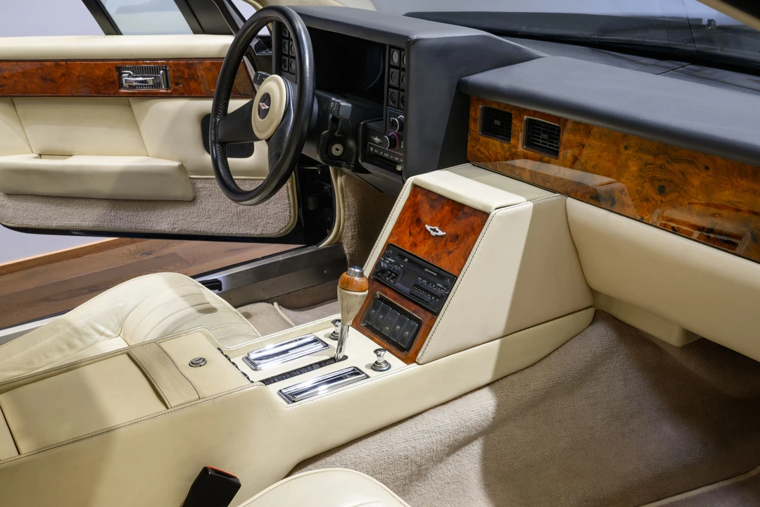 1990 Aston Martin Lagonda - Image 16 of 31