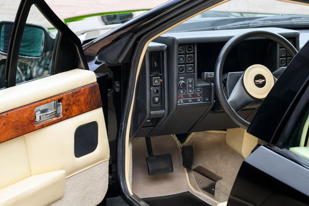 1990 Aston Martin Lagonda - Image 10 of 31