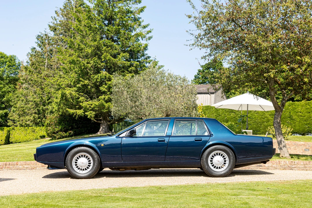 1990 Aston Martin Lagonda - Image 17 of 31