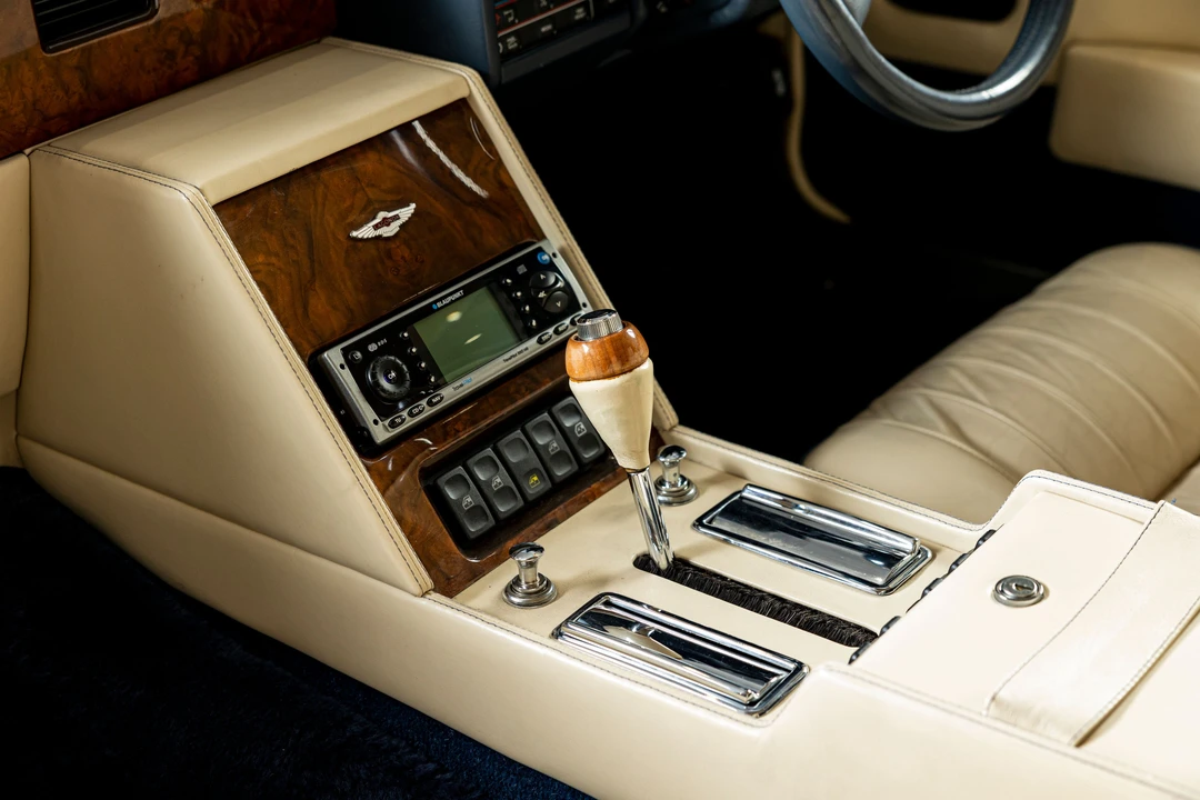 1990 Aston Martin Lagonda - Image 26 of 31