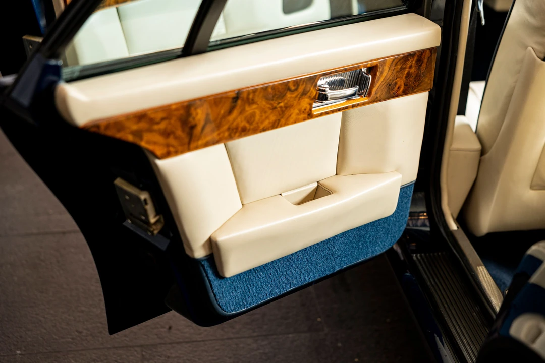 1990 Aston Martin Lagonda - Image 28 of 31
