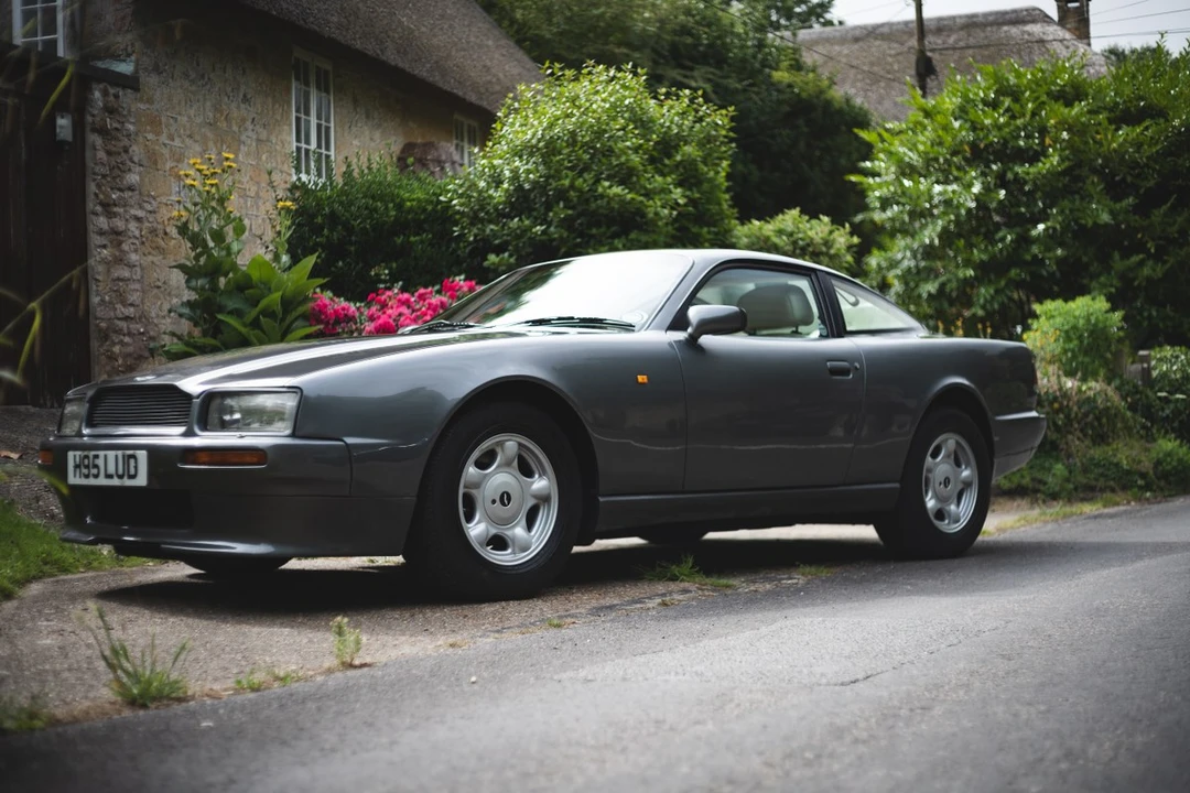 1990 Aston Martin Virage - Image 9 of 30