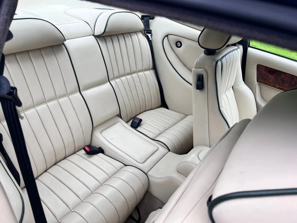 1990 Aston Martin Virage - Image 27 of 30