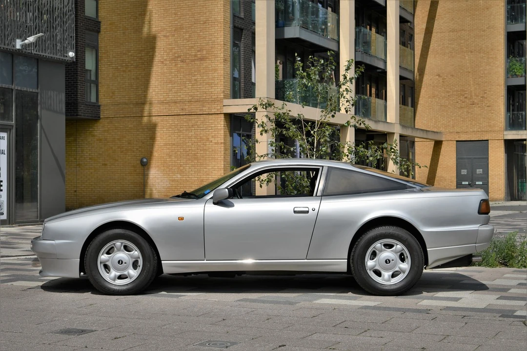 1990 Aston Martin Virage - Image 15 of 30