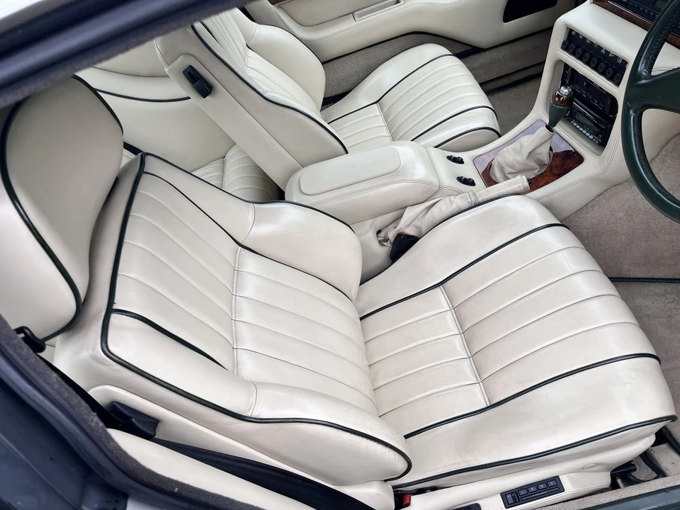 1990 Aston Martin Virage - Image 29 of 30