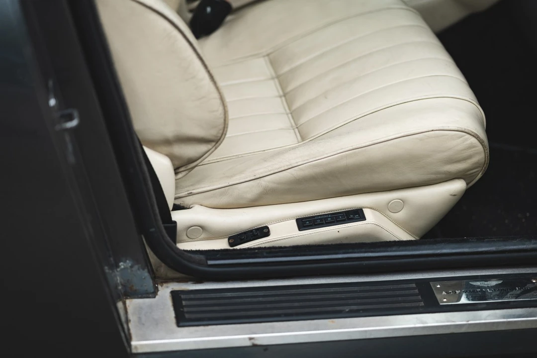 1990 Aston Martin Virage - Image 25 of 30