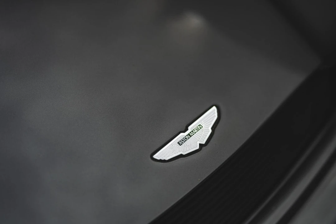 1990 Aston Martin Virage - Image 11 of 30