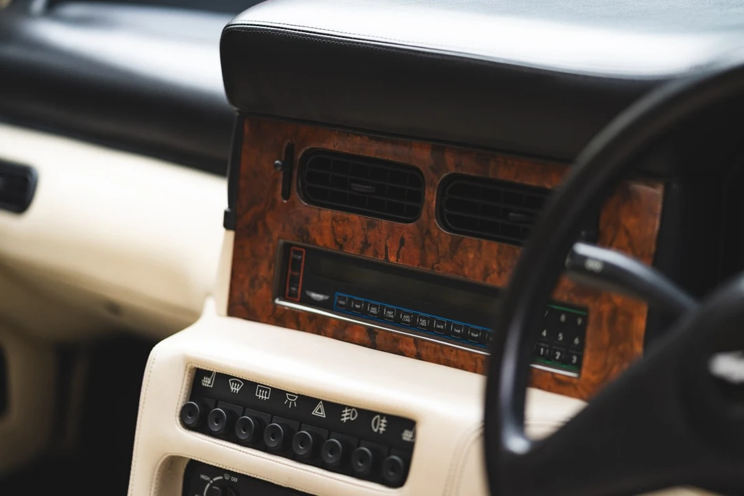 1990 Aston Martin Virage - Image 30 of 30