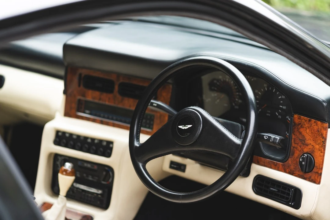 1990 Aston Martin Virage - Image 21 of 30