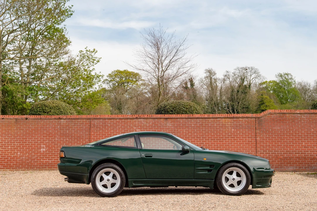 1990 Aston Martin Virage - Image 16 of 16