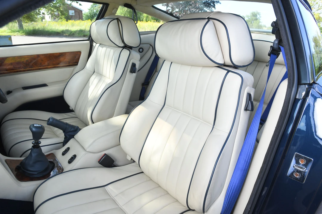 1990 Aston Martin Virage - Image 16 of 31