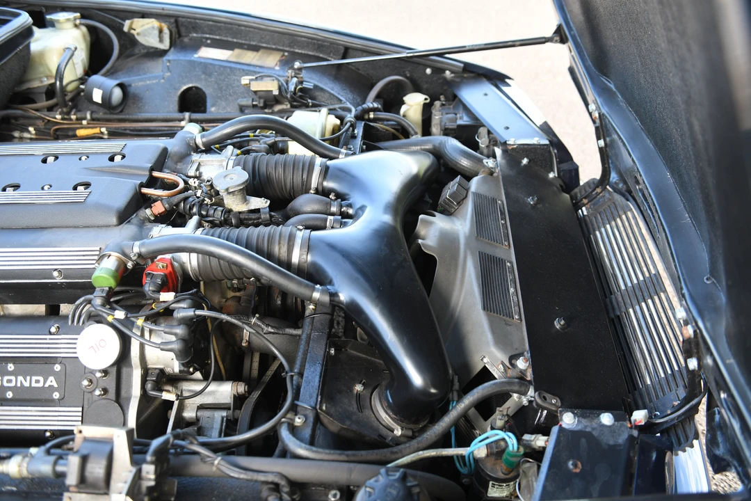 1990 Aston Martin Virage - Image 30 of 31